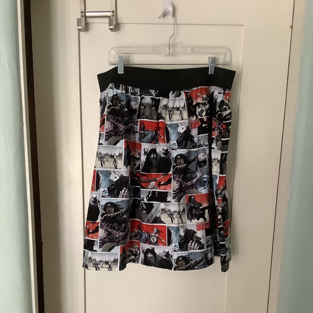 Walking Dead Women’s Short Skirt, Size XL